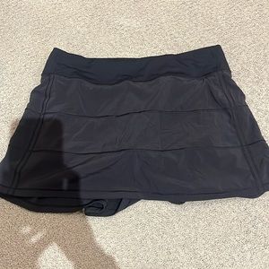 Size 8 Tall Lulu skirt